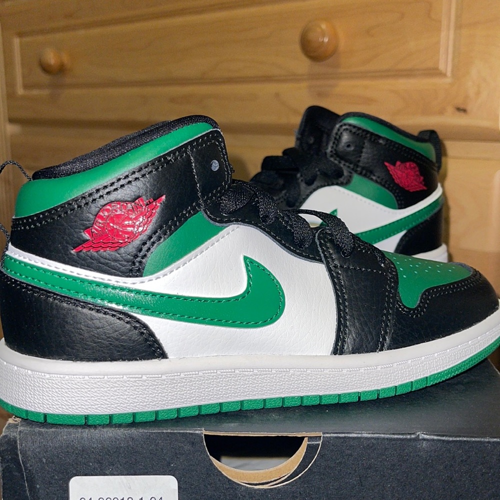 JORDAN 1 MID (PS)